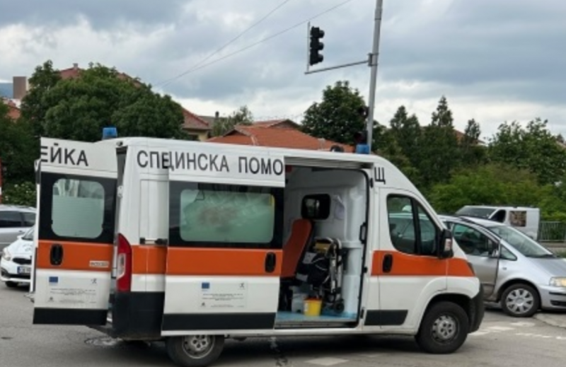 Извънредно! Адска катастрофа, мотористи загинаха на място