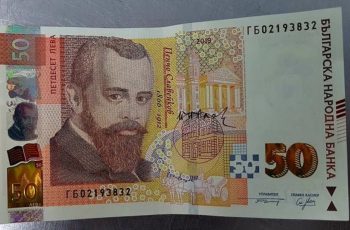 Ще плуват в пари до края на месеца: Тези ТРИ зодии изведнъж ще получат много пари и ще решат всичките си проблеми!