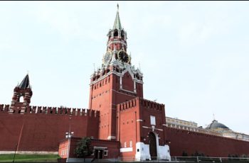 Москва побесня заради горящия Кремъл и каза
