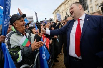 Кметът на Ботевград разкри ИСТИНСКАТА причина за спиране на протеста на Пеевски