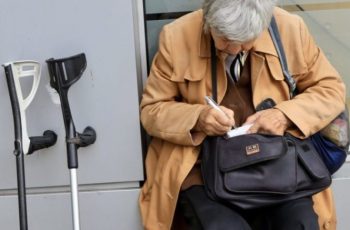 Нова обида за пенсионерите с добавките за Коледа и Великден