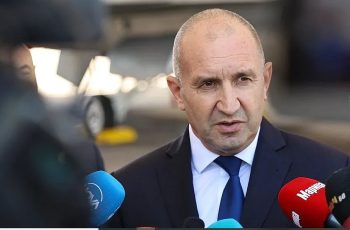 Изненада! Ето кой влиза в партията на Радев