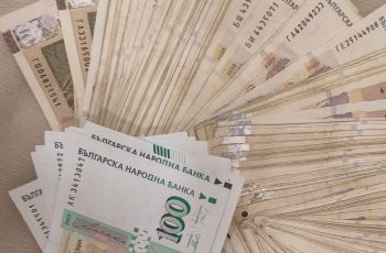 Заплатата на учителите стана колосалната сума от
