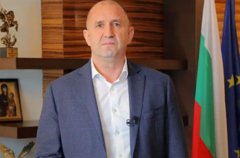Изненада! Избягала от Слави известна дама отива при Радев и повежда листа