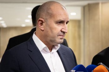 Радев: Лъгаха, че няма да има поскъпване. Лъжат, че няма пряка заплаха и проблем за България след ударите срещу Иран