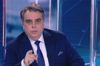 Кои са жените с главно Ж в живота на Асен Василев?