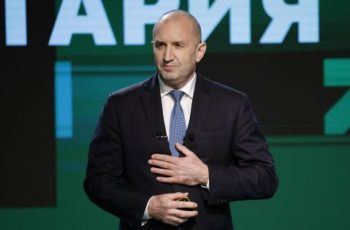 ПОСЛЕДНИТЕ СОЦ ДАННИ СОЧАТ: РАДЕВ РАЗМАЗВА КОНКУРЕНЦИЯТА! ИЗНЕНАДВАЩО ЛИЦЕ ВЛИЗА!