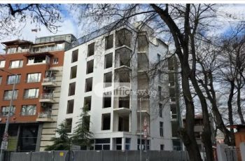 Наследниците на Цар Киро продали сараите му за 1,6 млн. евро