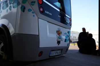 Екшън в София: Служител на градския транспорт се барикадира с искане за европейска заплата