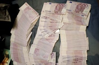 Удар срещу наркобизнеса: ГДБОП и ДАНС иззеха огромна сума пари и десетки килограми забранени субстанции