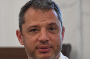 Политическа нестабилност: Делян Добрев прогнозира кратък живот на правителството