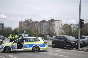Драма на бул. „Александър Малинов“: Полицай е изпратен в „Пирогов“ след тежък сблъсък
