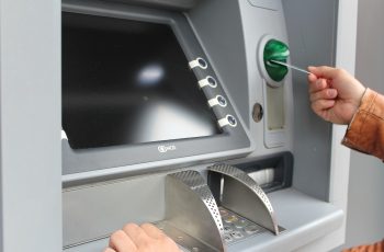 Извънредно: Пенсиите за май ще се изплащат на