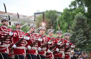 Грандиозно шоу в небето над София: Вижте как България ще отбележи Деня на храбростта!