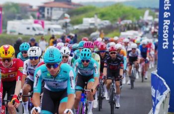 Драма по пътя към Бургас: Французин триумфира на старта на Giro d’Italia в България